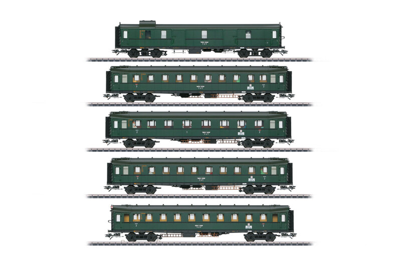 DRB - "Hecht" / "Pike" passenger coaches set