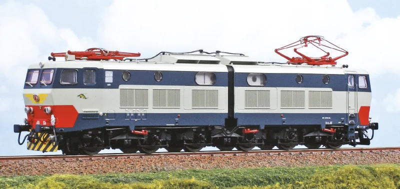 FS - Locomotiva elettrica E.656.558
