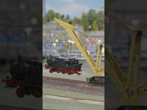 Short/Reel: Back on the Tracks