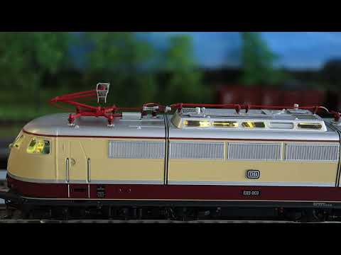 Video: ESU 31171 - Pantograph Functionality