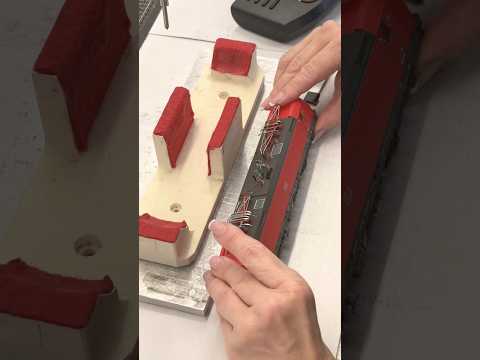 Short/Reel: #Märklin Produktion der Elektrolokomotive Baureihe 193