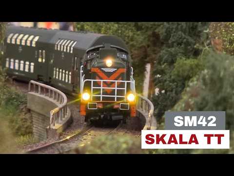 Video: Prezentacja SM42 w skali TT |ROBO|
