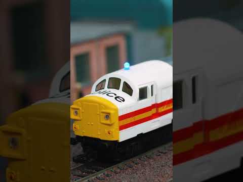 Short/Reel: 🚨 This Hornby Train Has a REAL Police Siren!