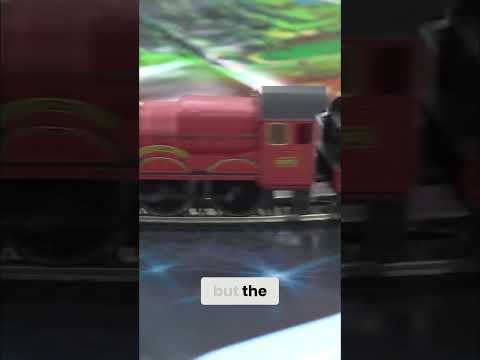 Short/Reel: This 25 YEAR old Harry Potter Hogwarts Express train set still runs PERFECTLY!