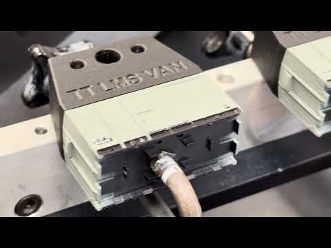 Video: PECO TT:120 LMS/BR 9ft WB Van