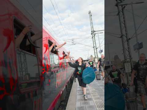 Short/Reel: Märklin-Wagen im Metal-Train on Tour 🤘