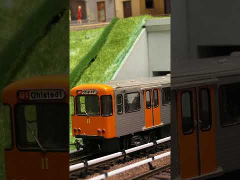 Short/Reel: 🚇 U-Bahn in H0!
