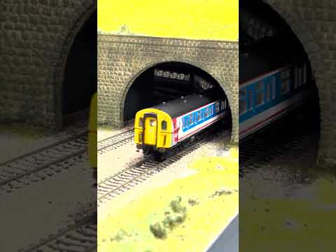 Short/Reel: R30448 Network South East Class 423 Portrait