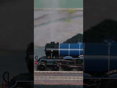 Short/Reel: Check out this Steam Generator Locomotive!