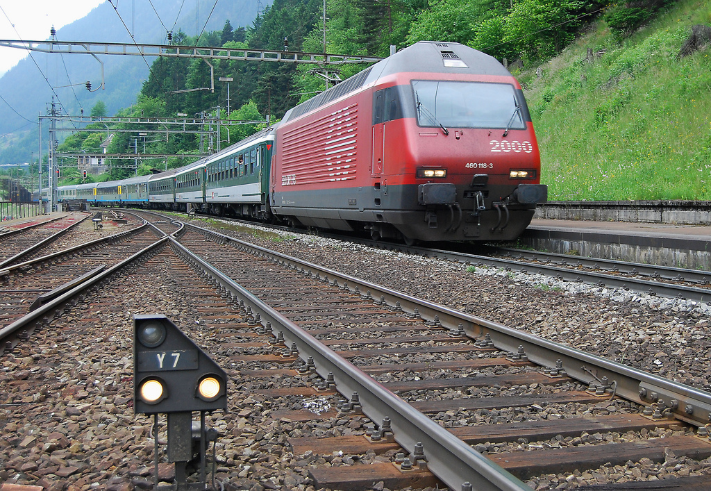 SBB Re 460 118 crossing Wassen with the EC173 "Canaletto"