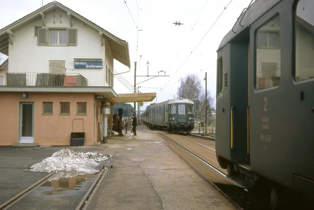 SBB Nänikon-Greifensee railway station