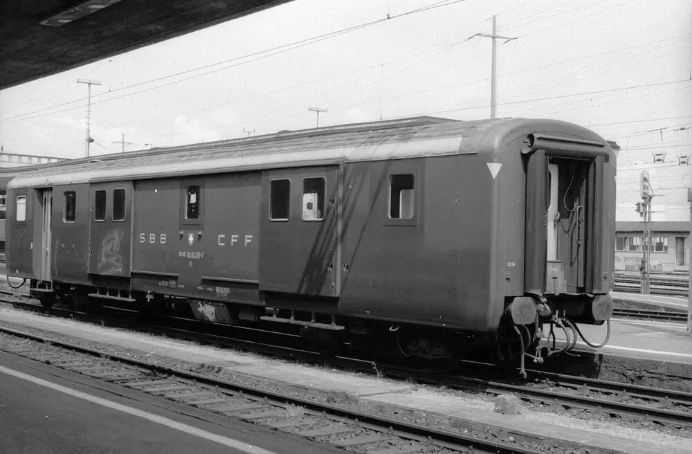D 92-33 200 - 239