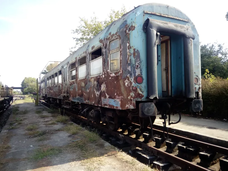 50 53 21-47 356-1 in Piteşti
