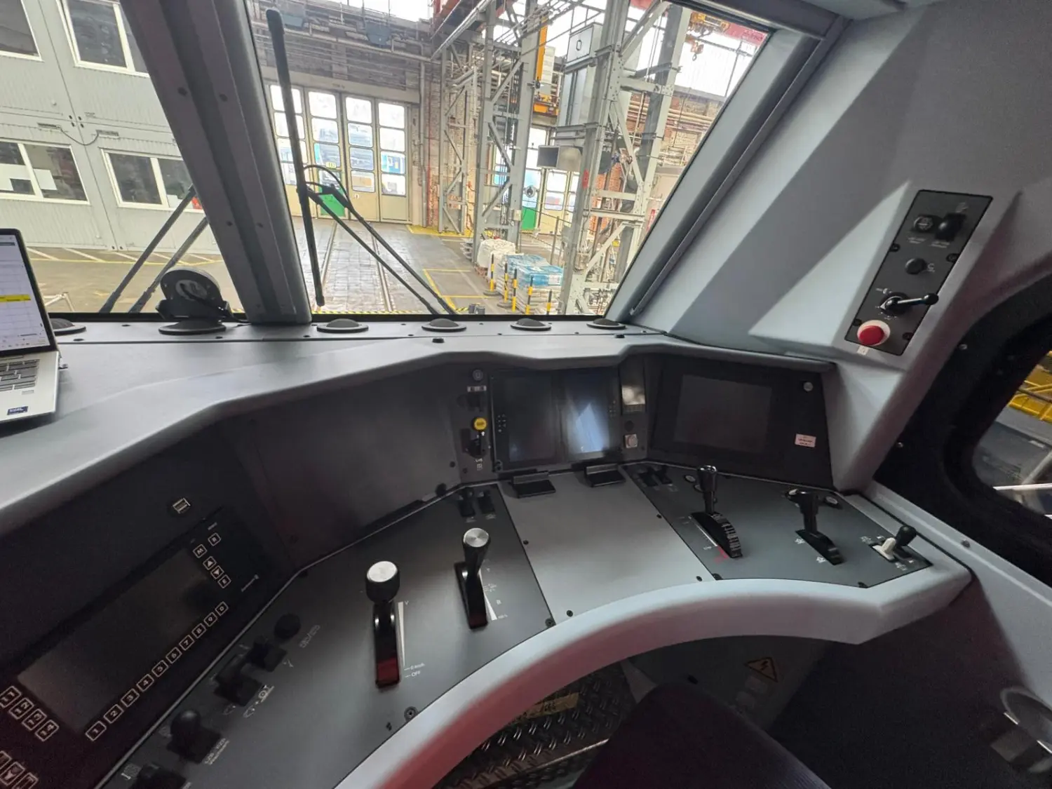 Factory Acceptance Test Images Alstom Traxx MS3 ARF SNTFC | TrainsDepot.org