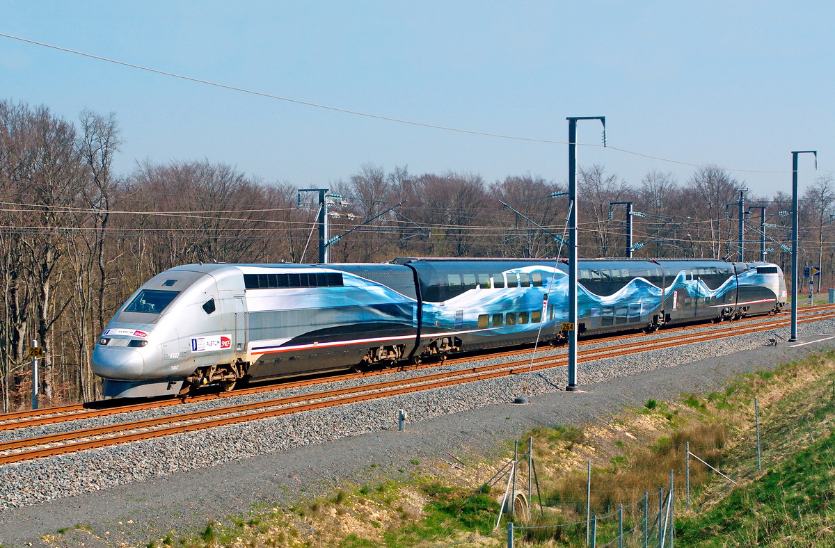 TGV POS | TrainsDepot.org