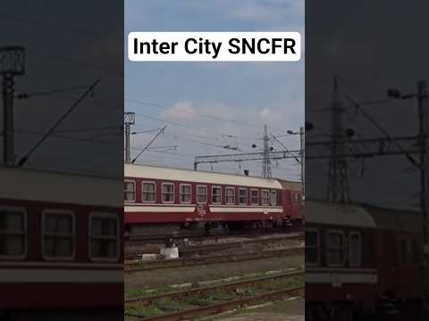 Short/Reel: CFR classic train #railway #train #romania #europe #railroad #trainspotting #zug #ferrovia #rail