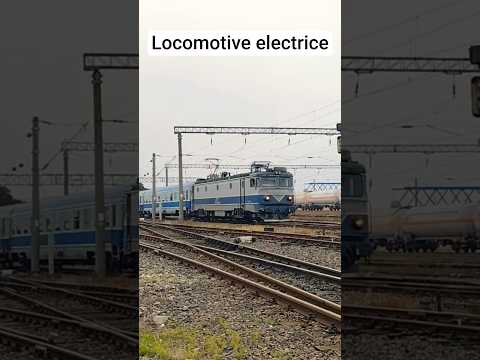 Short/Reel: Locomotive electrics CFR - train #railway #cfr #europe #trainspotting #trains #zug #ferrovia #trem