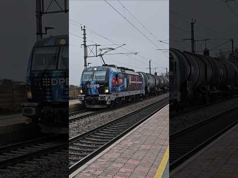 Short/Reel: Cool loco with a short cargo #train #railwaycontent #trainspotting