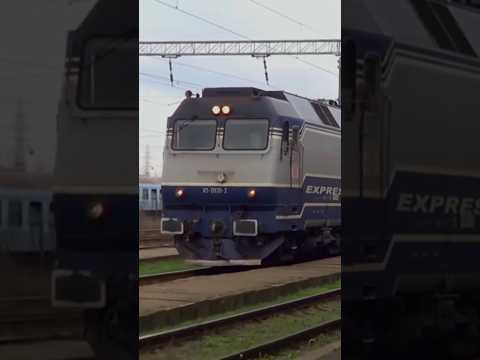 Short/Reel: GM CFR Express train züg trenes #train #railway #romania #trainspotting #railroad #cfr #railfan #voz