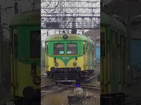 Short/Reel: Malaxa Old green train CFR Züg Trenes #train #railway #romania #trainspotting #railroad #old #trains