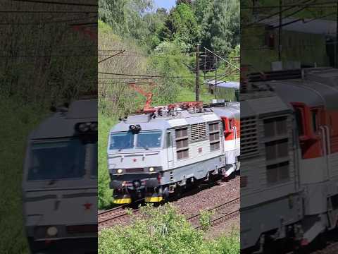 Short/Reel: Very cool vintage train at Liptov!