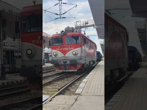 Short/Reel: CFR EC 123 la manevra - train trenes züg #train #railway #romania #trainspotting #europe #railroad