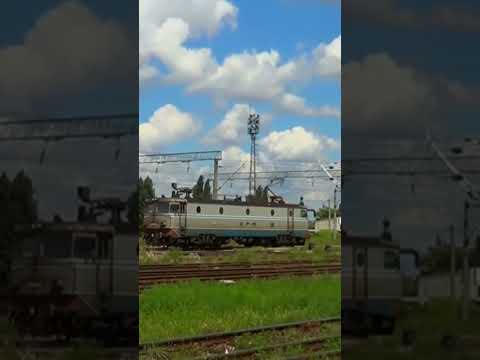 Short/Reel: CFR EA clasica 080 - train- trenes züg #train #railway #romania #90s #trainspotting #old #locomotive