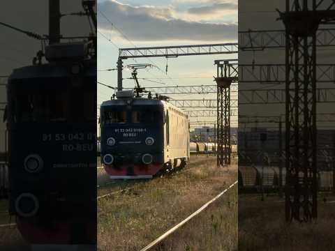 Short/Reel: CFR EC 168 trem-train trenes treni #train #railway #trainspotting #romania #eisenbahn #railroad #voz